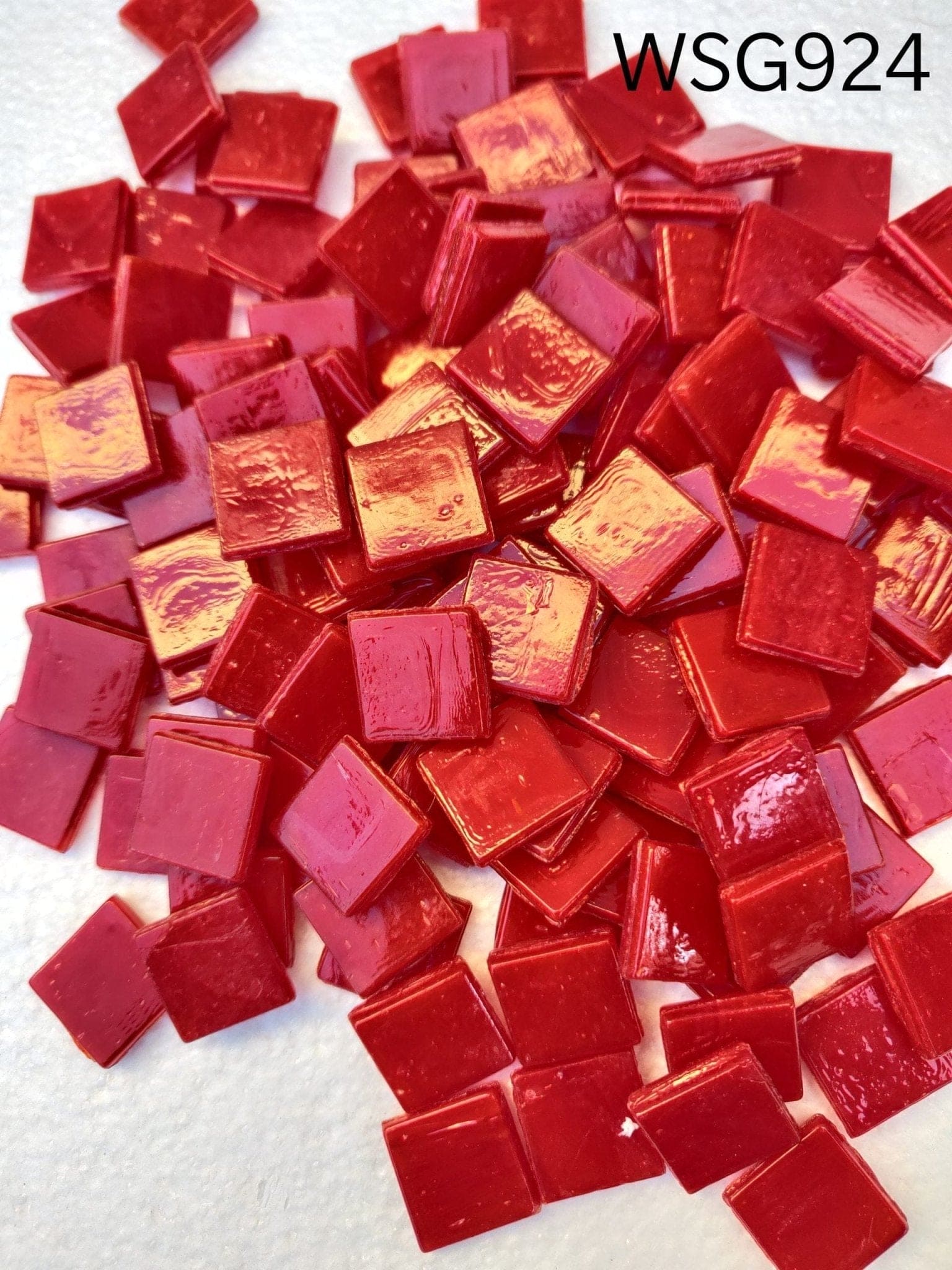 WSg924 Red Gloss Square Glass Mosaic Tiles - 15mm